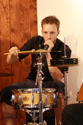 Hendrik - Schlagzeug / Percussion